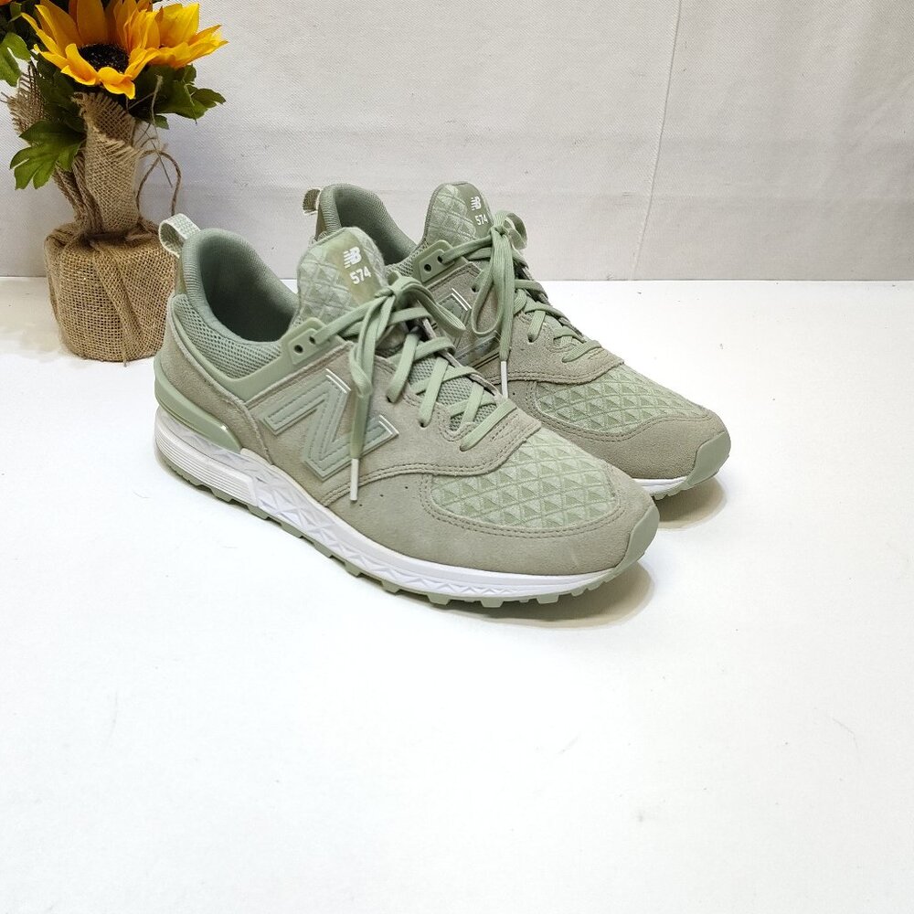 New Balance 574 WS574SND Sneakers Women's 10 Suede Mesh Upper Fresh Foam Midsole